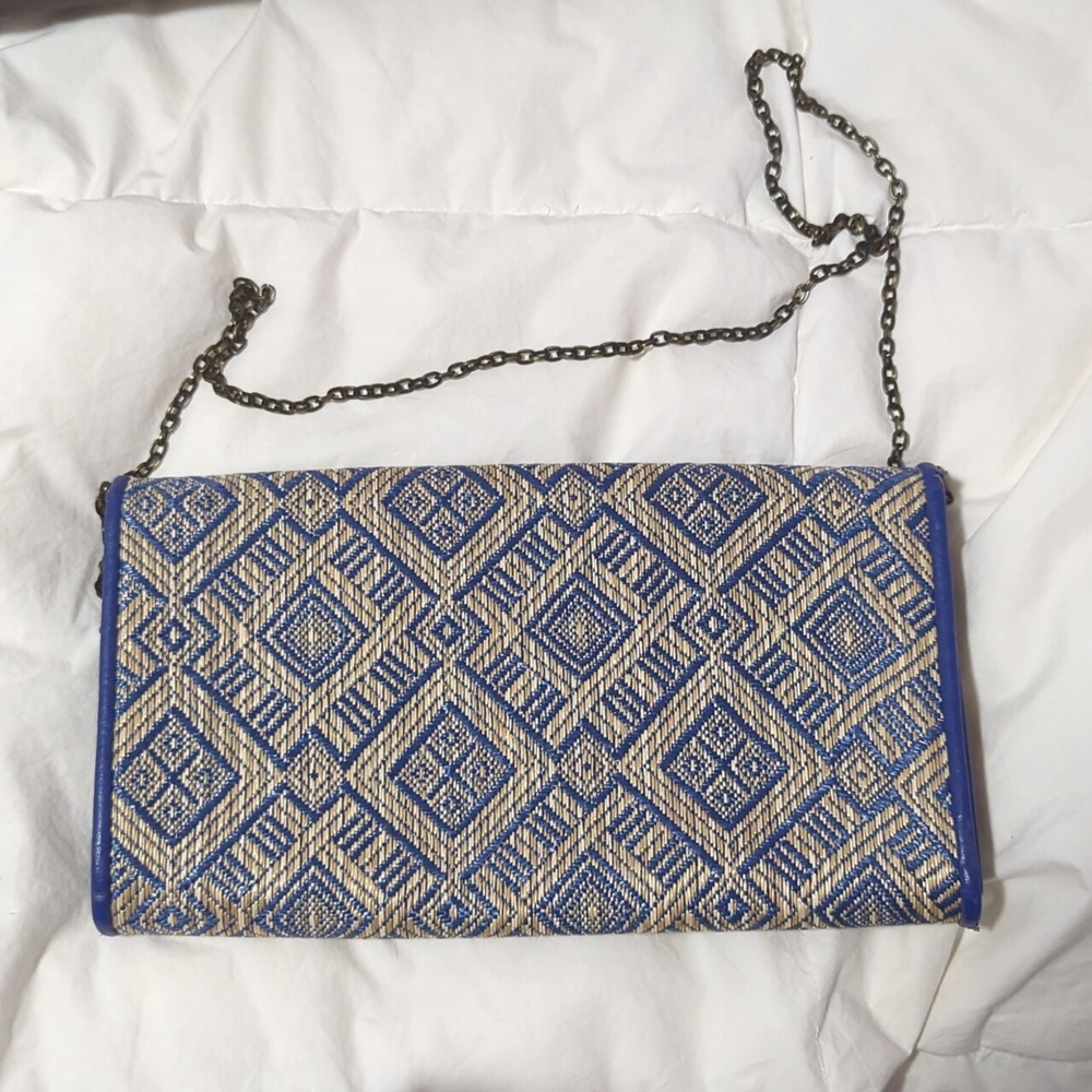 Purse - Picture 2 of 4